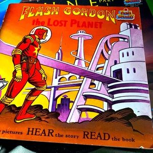 VINTAGE 1982 READ ALONG BOOK RECORD RPM 33 With Flash gordon in the Lost Planet.